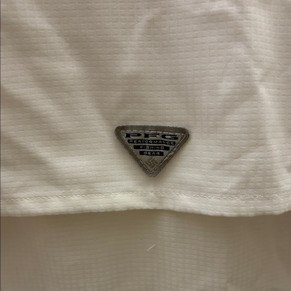 Columbia White Sleeveless Button-Down Shirt - Picture 4 of 4